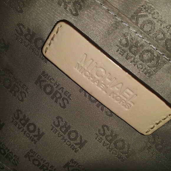 Metallic Michael Kors bag - Picture 2 of 6